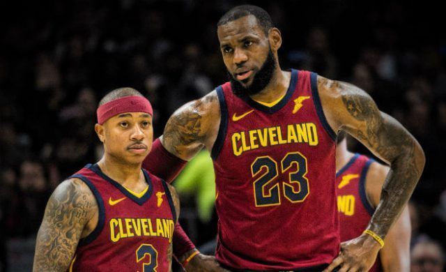 lebron-james-e-isaiah-thomas-normal