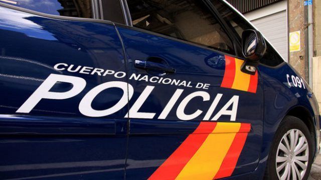 coche-patrulla-policia-nacional_ediima20150220_0750_48