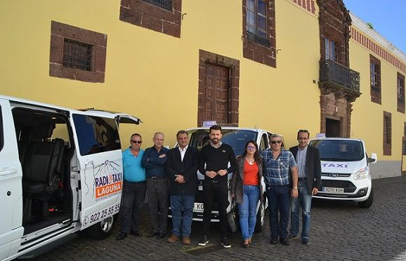 nuevos-vehiculos-taxis-12-marzo-1