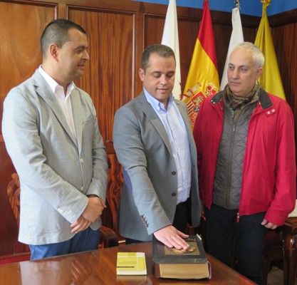 toma-posesion-concejal-cesar-medina-rosales-en-pleno