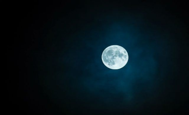luna-656