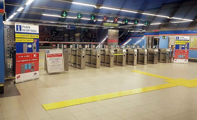 tornos-metro-n