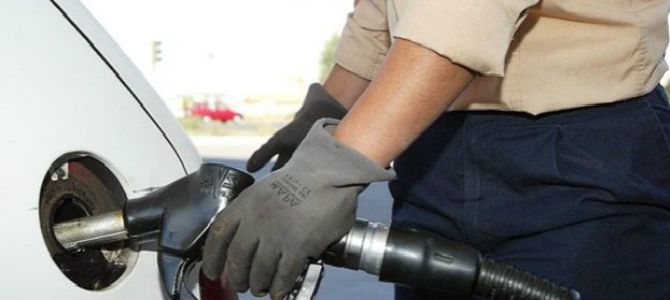 DGT: la multa que te pondrán si haces esto en las gasolineras