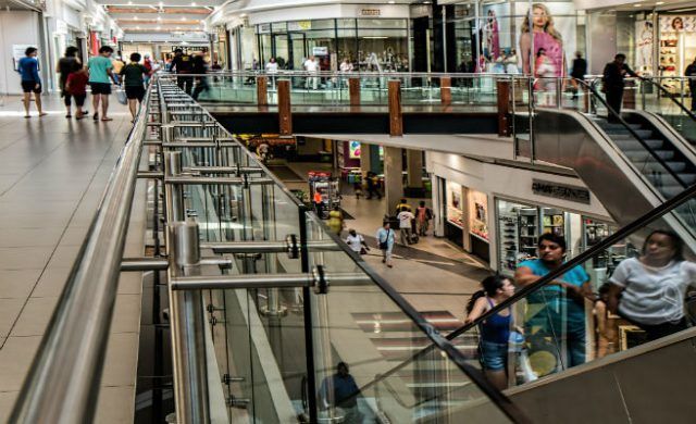 centro-comercial-656
