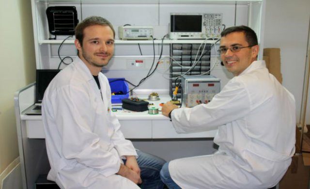 investigadores-656