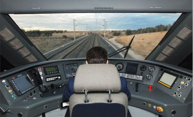 tren_656