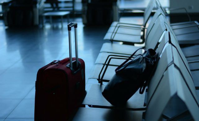 airport-519020_960_720-n