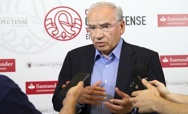 Guerra, sobre que Sánchez gobierne con Podemos y ERC: «Es como si a los niños les das una granada explosiva»