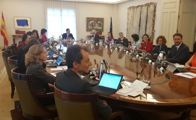 El Gobierno aprueba el decreto que eleva la base reguladora de las pensiones de viudedad de los funcionarios