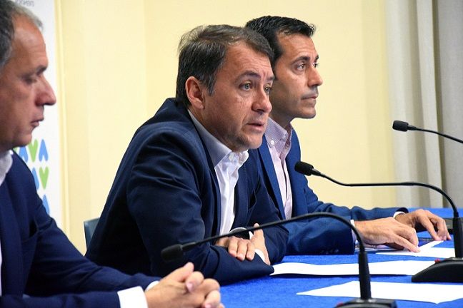 S. C. DE TENERIFE: Santa Cruz reforma las ordenanzas que la convierten en la capital de la baja fiscalidad