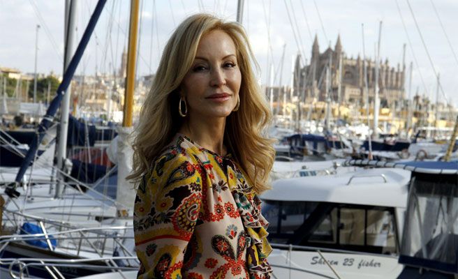 Una asociación de bebés robados pide que se cite a Carmen Lomana