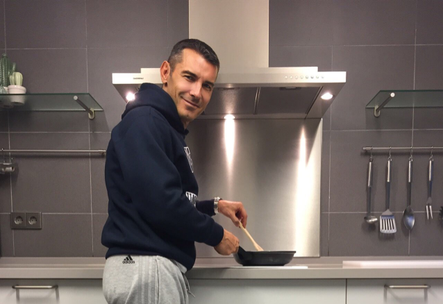 Jesús Vázquez despierta las bromas de los tuiteros tras publicar una foto poco creíble
