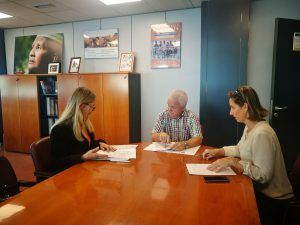 Gran Canaria: El Cabildo Y La Agencia De La Onu Para Los Refugiados De Palestina Firman El Acuerdo Para Distribuir Alimentos En Gaza Con 130.000 Euros 1 Firma Acuerdo2