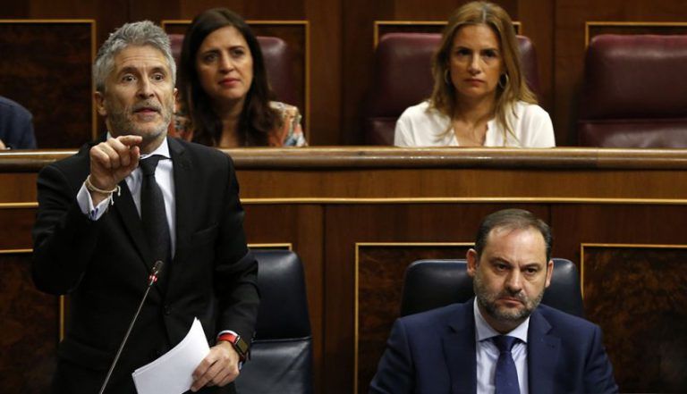 Marlaska acusa a ERC de estar “muy cerca” del Whatsapp de Cosidó al intentar condicionar a los jueces