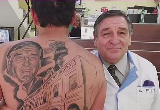 hombre-se-tatua-el-medico-que-le-salvo-la-vida-266607-129163-jpg_700x0