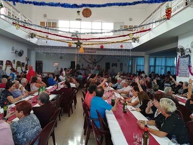 AGÜIMES: Almuerzo para personas mayores desarrollado en la Villa