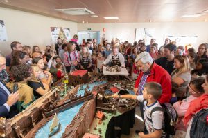 Adeje: Rotura Del Solidario Y Delicioso &Quot;Belén De Chocolate&Quot; 1 Belen De Chocolate 3606