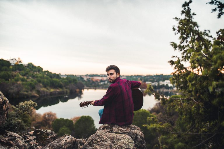 ENTREVISTA | Samu Fontán: “Me sigo descubriendo, pero puedo decir que mi música es verdad”
