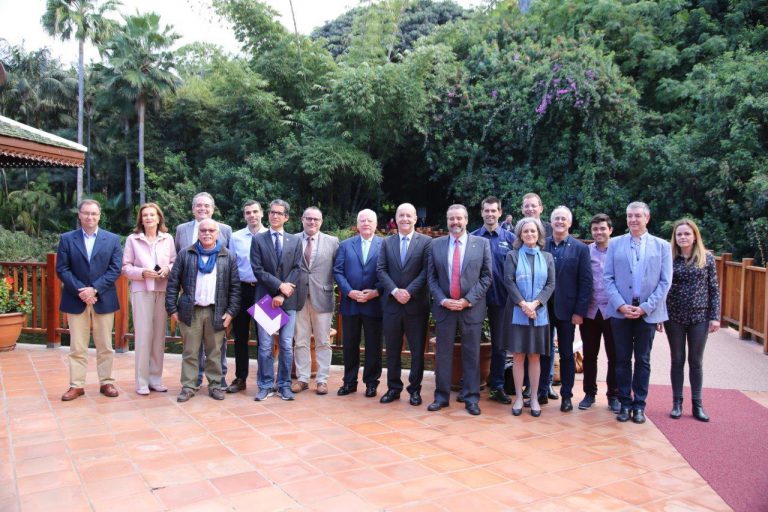 PUERTO DE LA CRUZ: Loro Parque Fundación y las universidades canarias  arrancan el proyecto ‘CanBio’