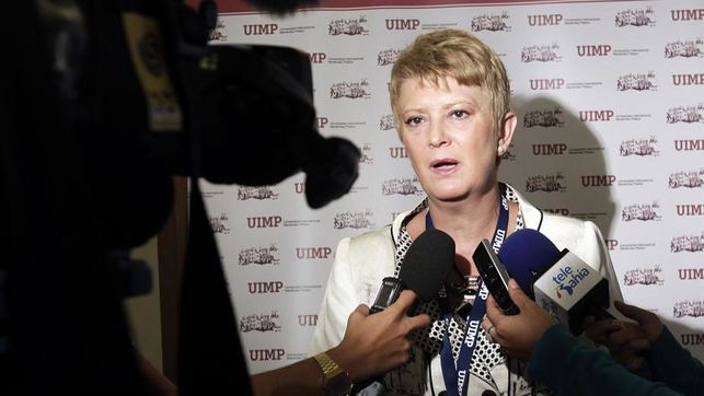 El Gobierno insiste en que no prohíbe que los barcos humanitarios rescaten náufragos, pero «se deben garantizar las condiciones para hacerlo»
