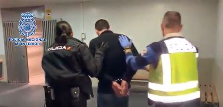Detenido tras encontrar el cuerpo descuartizado de su pareja en un frigorífico