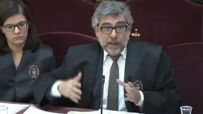 El abogado de Turull y Rull: «Les pido que hagan de jueces, no de salvadores de la patria»