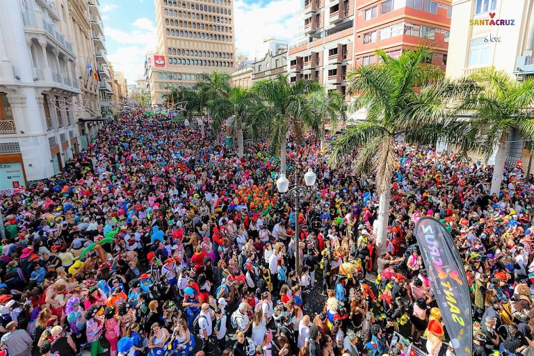 S. C. DE TENERIFE: Santa Cruz vivirá la Piñata del Carnaval con medio centenar de atracciones en la calle 