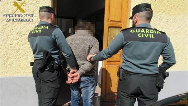 Condenado el hombre que eyaculó sobre una pasajera en un autobús de Alicante