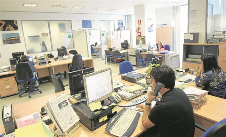 No habrá, de momento, subida salarial para los funcionarios