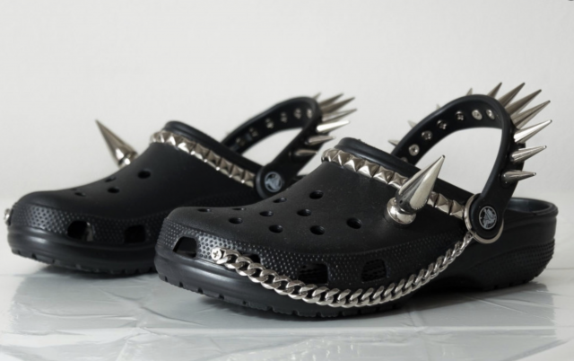 crocs