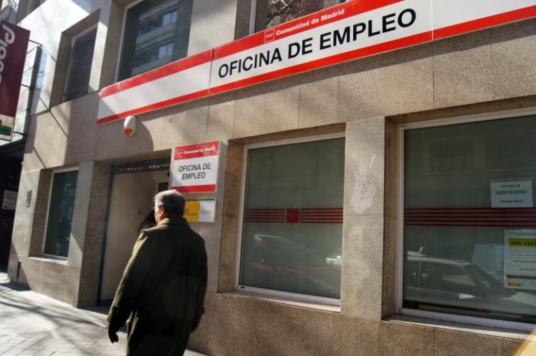 El paro registrado subió en 20.525 personas en noviembre