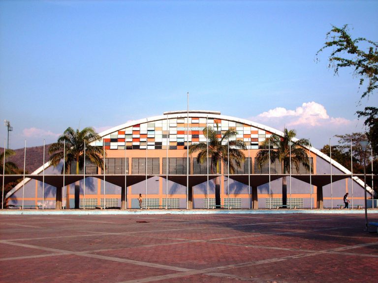 S. C. DE TENERIFE: El Consistorio saca a licitación la ampliación y reforma del polideportivo de Las Delicias