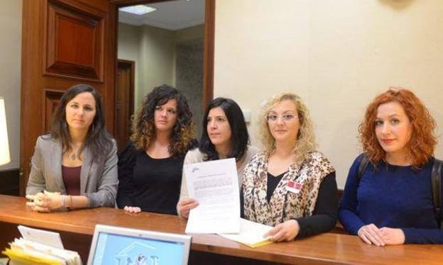 Detienen a la presidenta de ‘Infancia Libre’, asesora de Podemos, por el secuestro de su hijo de 11 años
