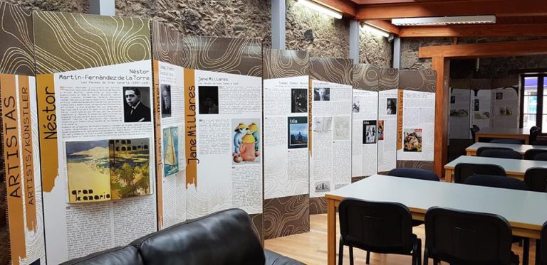 SANTA BRÍGIDA: La Biblioteca Municipal expone la visión turística de la isla a través de sus artistas y escritores
