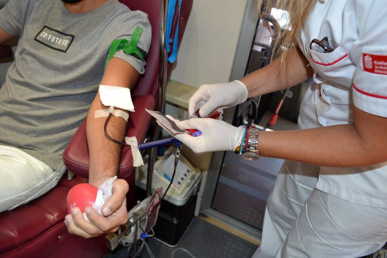 El ICHH solicita, de manera urgente, donaciones de sangre por el descenso de las reservas