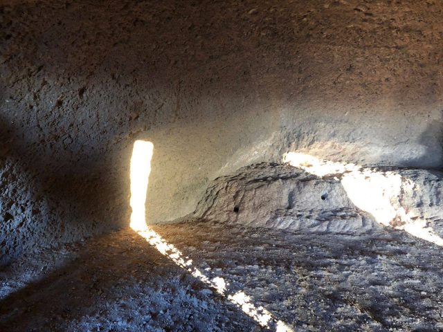 Los Rayos Del Solsticio De Verano Penetrando En Cuatro Puertas