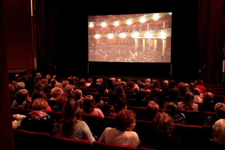 Dos de cada tres butacas de cine estarán vacías por el coronavirus en Madrid, La Rioja y Álava