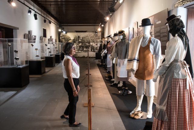 Exposición Trajes Tradicionales 1 4