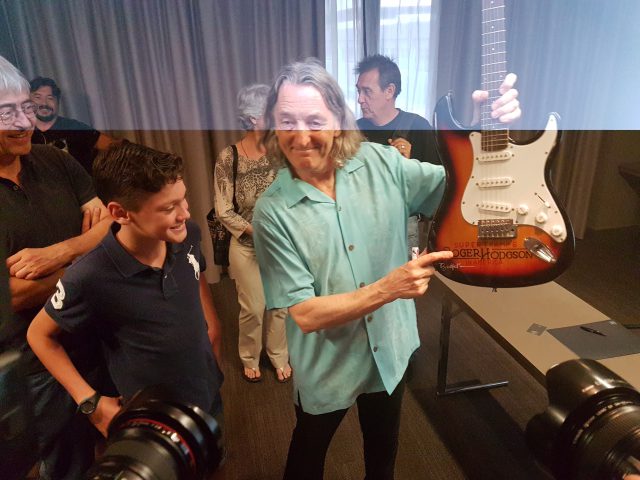 Roger Hodgson Guitar2