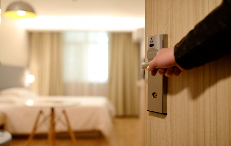 El Gobierno ordena el cierre de todos los hoteles y alojamientos por el coronavirus