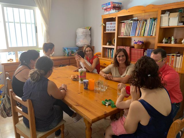 Marta Arocha en el piso de emergencia social - copia