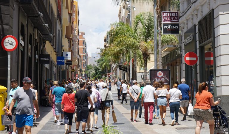 Santa Cruz aporta en julio casi el 31 por ciento de los contratos firmados en Tenerife
