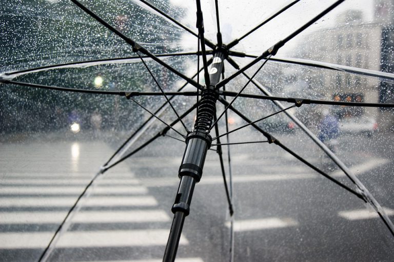 La borrasca ‘Cecilia’ trae lluvia, viento y mala mar a casi toda España