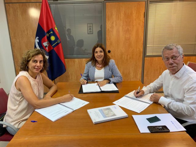 CARMEN HERNÁNDEZ CONTRATO REHABILITACIÓN 650 VIVIENDAS JINÁMAR (2)