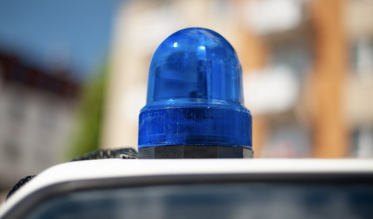 Una mujer de 66 años intenta atracar un banco en Gijón entregando una nota  manuscrita