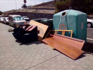 El Ayuntamiento De La Laguna Pide Que Se Utilice El Servicio Gratuito De Recogida De Muebles Y Enseres 2 Enseres Vía Pública 2