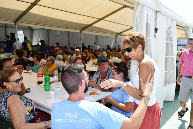 Onalia Bueno Saluda A Los Asistentes Del Encuentro De Mayores