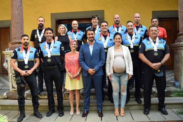 Recepción Policías_110919