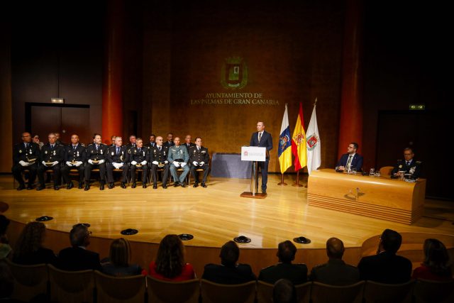 Policialocaldistinciones1