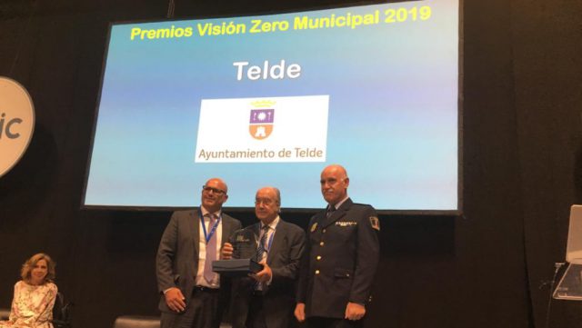 AGUSTÍN ARENCIBIA Y FÉLIX RAMOS_ENTREGA PREMIO SEGURIDAD VIAL